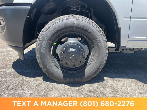 New 2026 RAM 3500 Tradesman AWD/4WD image 27