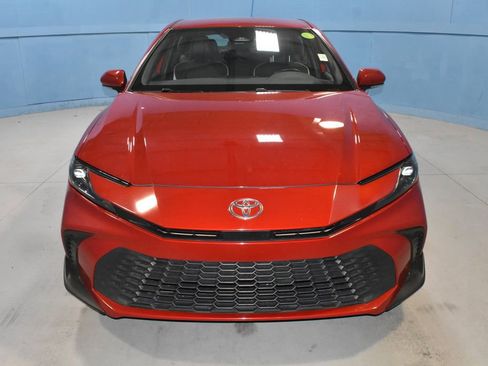 Used 2025 Toyota Camry SE FWD image 24