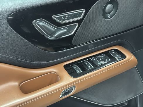 Used 2022 Lincoln Aviator Grand Touring AWD/4WD image 22