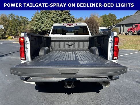 New 2026 Chevrolet Silverado 3500 LTZ w/ LTZ Premium Package image 13