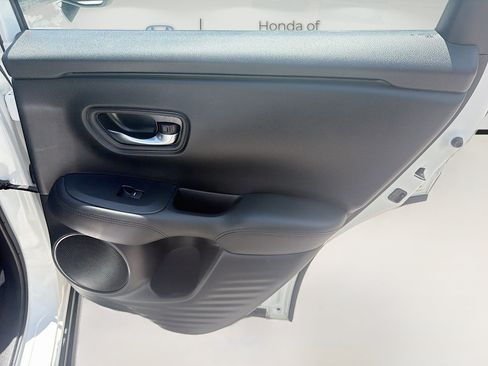 Used 2024 Honda HR-V LX image 29