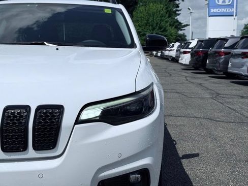 Certified 2023 Jeep Cherokee Altitude Lux w/ Lux Elite Package AWD/4WD image 4