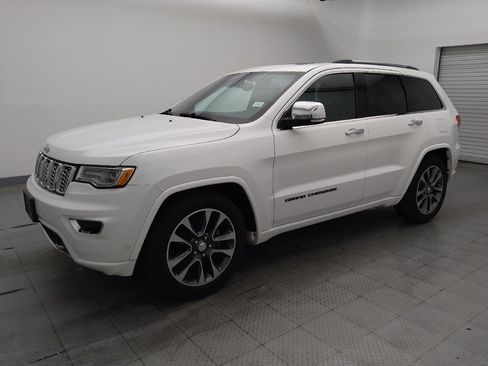 Used 2017 Jeep Grand Cherokee Overland w/ Jeep Active Safety Group image 2