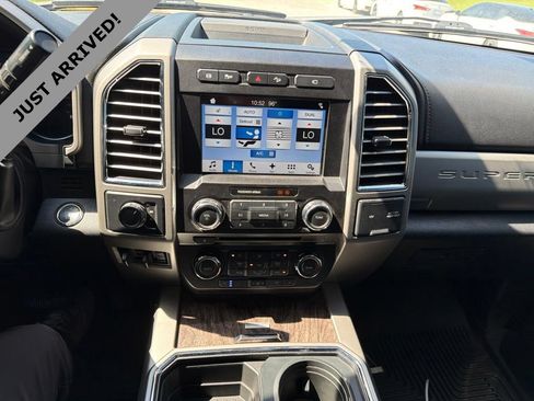Used 2017 Ford F450 Lariat w/ Lariat Ultimate Package AWD/4WD image 14