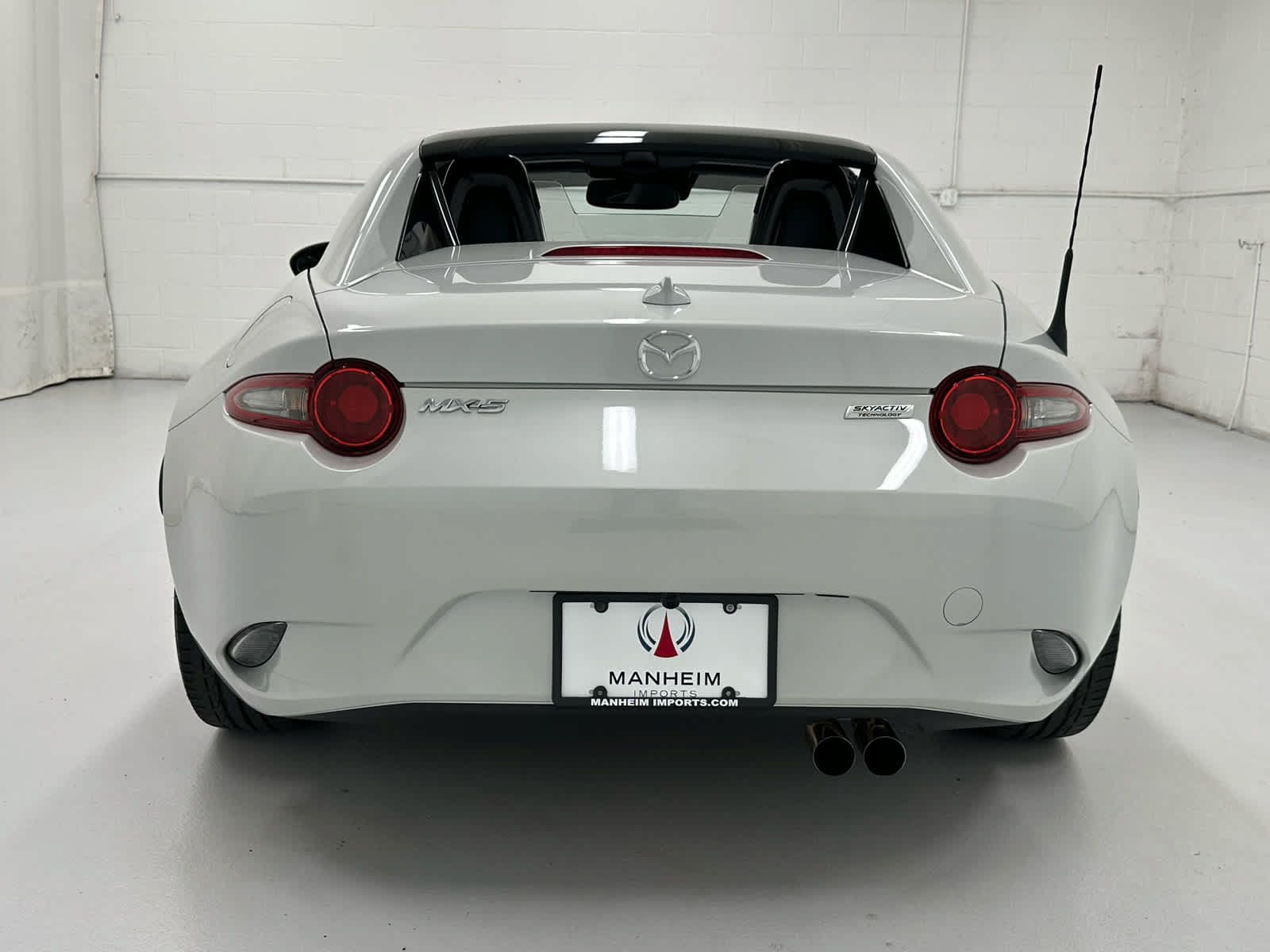 Used 2017 MAZDA MX-5 Miata RF Grand Touring RWD image 7