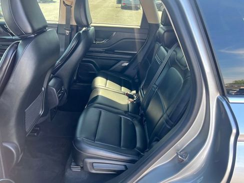 Used 2023 Lincoln Corsair AWD image 29