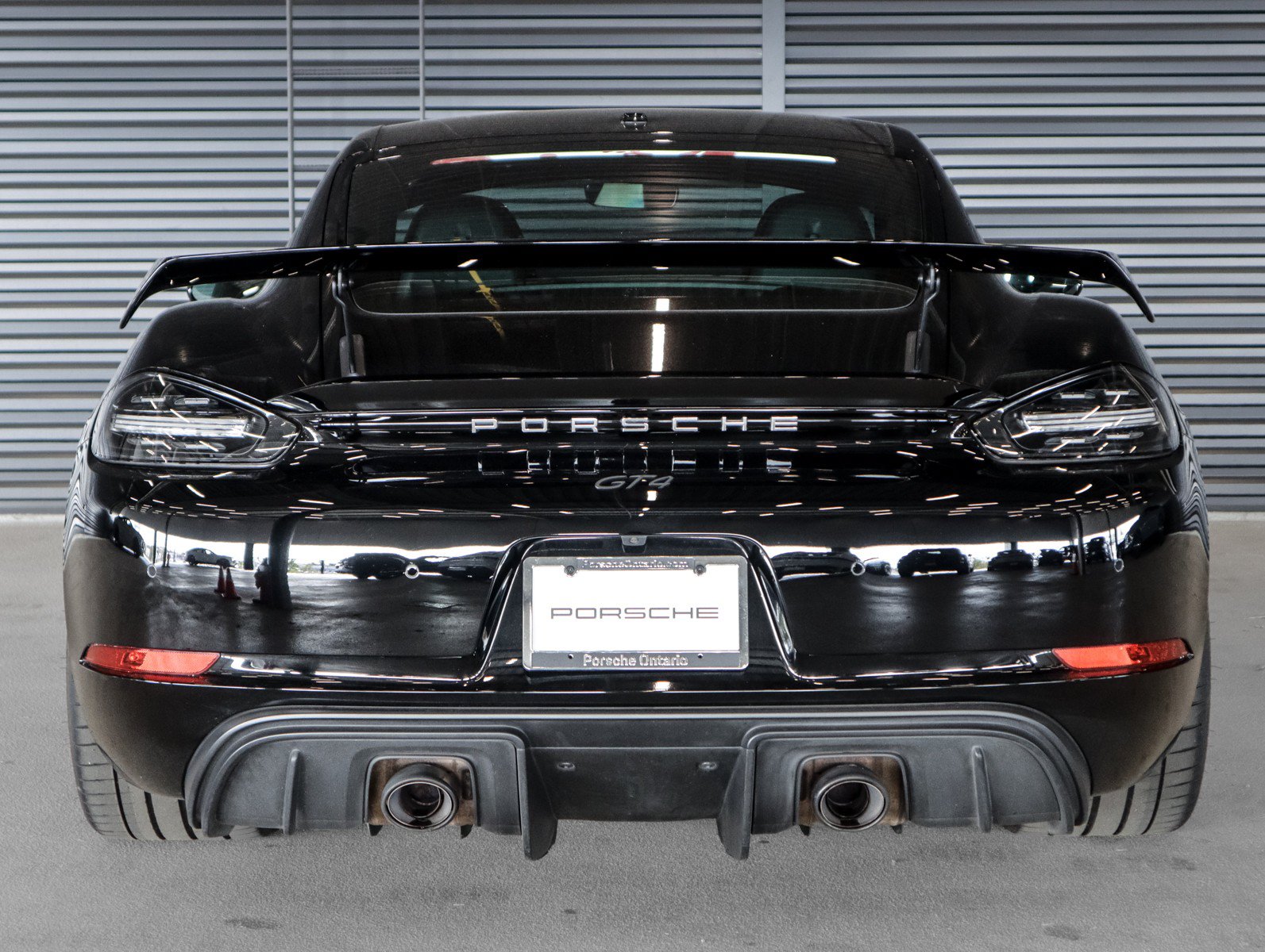 Used 2021 Porsche 718 Cayman GT4 RWD image 8