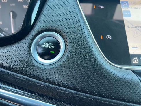 Used 2023 Cadillac XT5 Sportv image 32