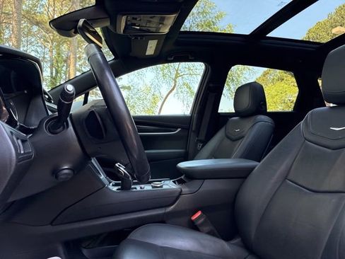 Used 2020 Cadillac XT5 Premium Luxury AWD/4WD image 21