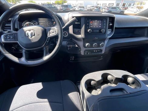 Used 2024 RAM 2500 Tradesman w/ Chrome Appearance Group AWD/4WD image 16