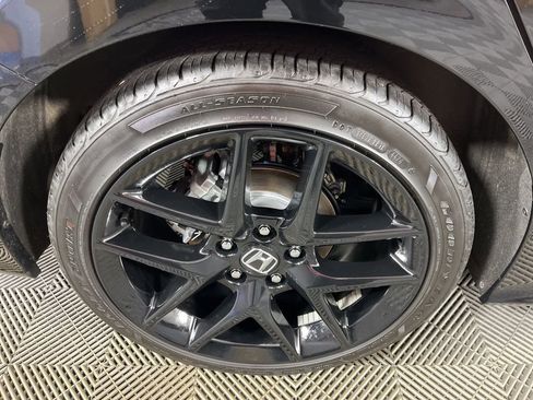 Certified 2025 Honda Civic Sport image 12