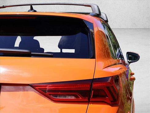 Used 2021 Audi Q3 2.0T Premium Plus w/ Premium Plus Package AWD/4WD image 8