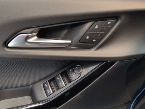 New 2026 Chevrolet Equinox RS w/ Convenience Package III image 17