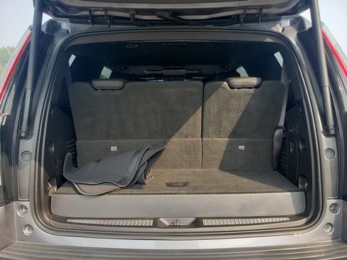 Used 2018 Cadillac Escalade Platinum AWD/4WD image 5
