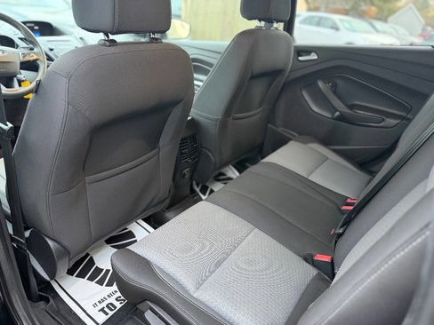 Used 2017 Ford Escape SE image 15