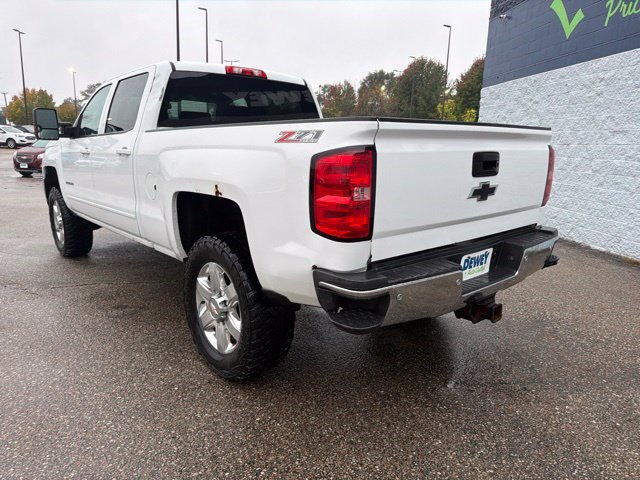 Used 2015 Chevrolet Silverado 2500 LT w/ LT Convenience Package AWD/4WD image 3