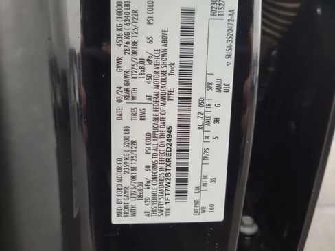 Used 2024 Ford F250 XLT w/ FX4 Off-Road Package image 29