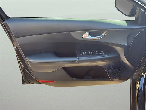 Used 2021 Kia Forte Sedan image 21