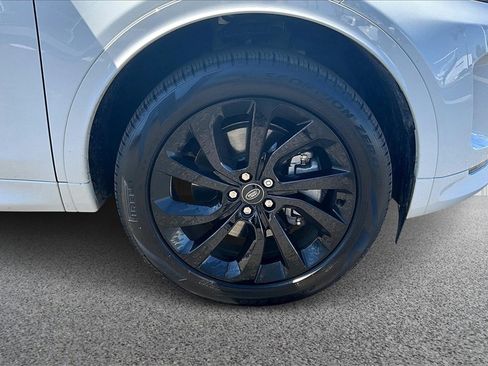 Used 2023 Land Rover Discovery Sport SE R-Dynamic image 30