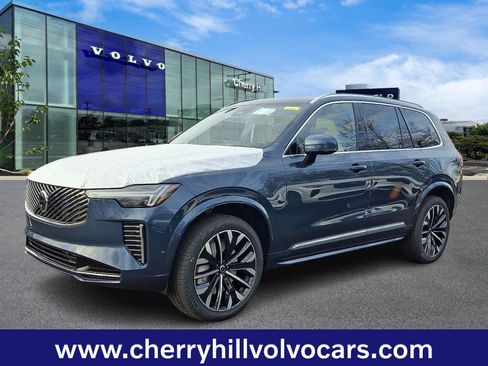 New 2026 Volvo XC90 B5 Plus image 2