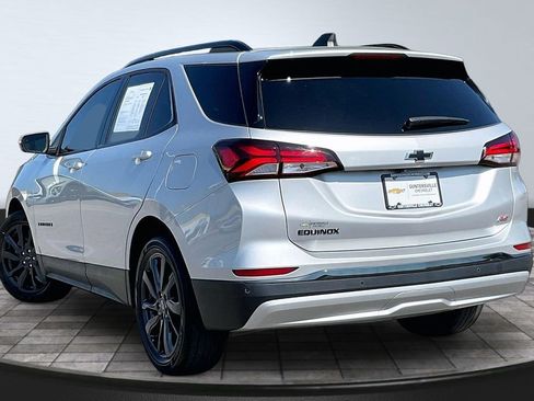 Used 2022 Chevrolet Equinox RS w/ RS Leather Package FWD image 13