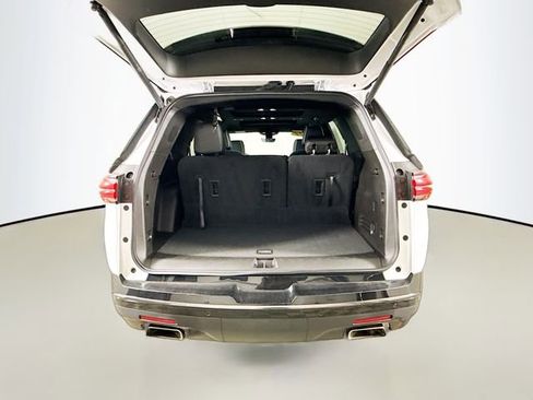 Used 2024 Chevrolet Traverse Premier w/ Redline Edition image 31
