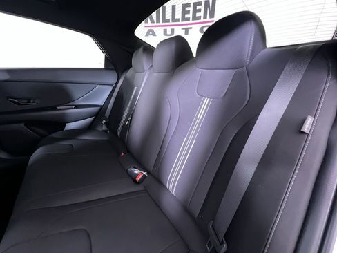Used 2025 Hyundai Elantra Sport image 24
