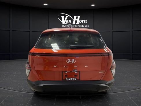 New 2026 Hyundai Kona SE image 11