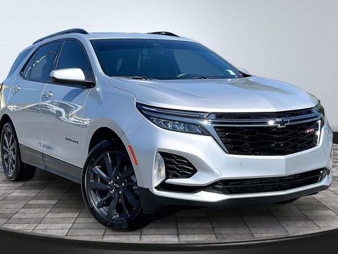 Used 2022 Chevrolet Equinox RS w/ RS Leather Package FWD image 12