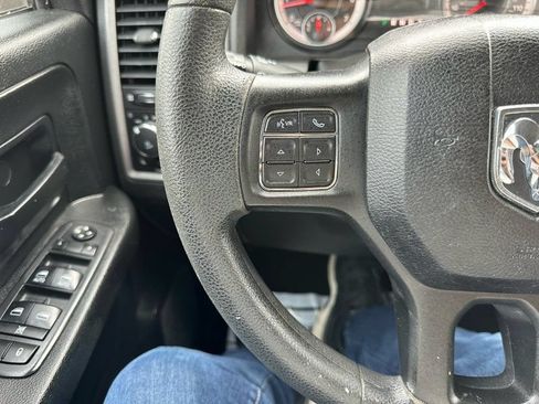 Used 2018 RAM 1500 Express AWD/4WD image 18