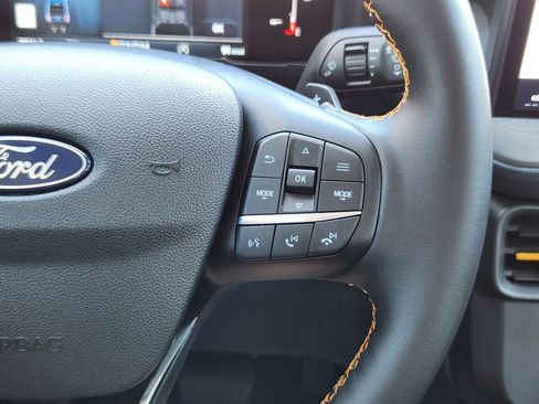 Used 2025 Ford Maverick Tremor AWD/4WD image 19