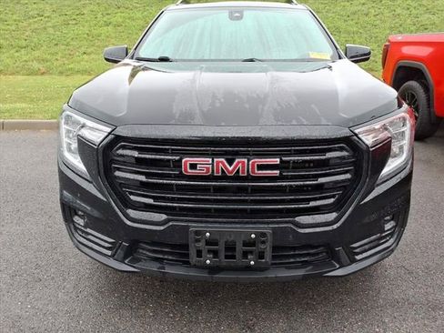 Used 2022 GMC Terrain SLT w/ Elevation Edition AWD/4WD image 12