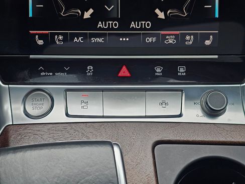 Used 2020 Audi A6 3.0T allroad Prestige w/ Prestige Package image 17