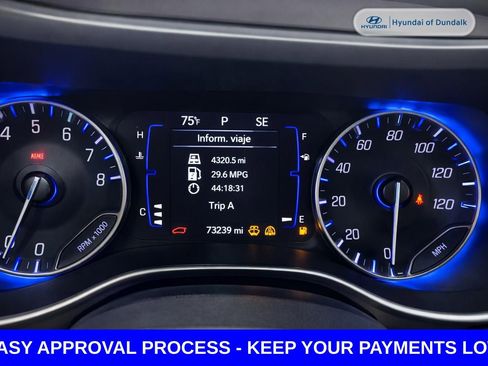 Used 2020 Chrysler Voyager LX FWD image 12