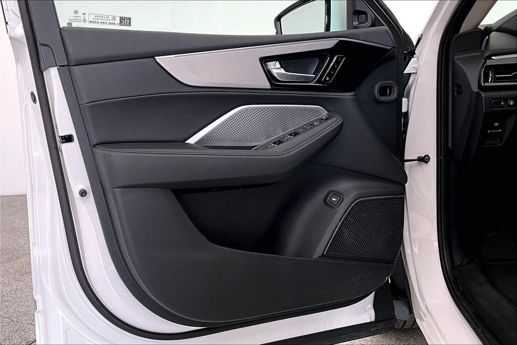 Certified 2025 Acura MDX SH-AWD image 22