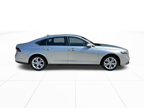 Used 2026 Honda Accord LX image 10