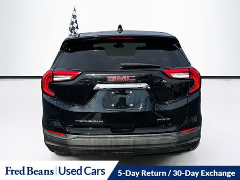 Used 2022 GMC Terrain SLE image 7