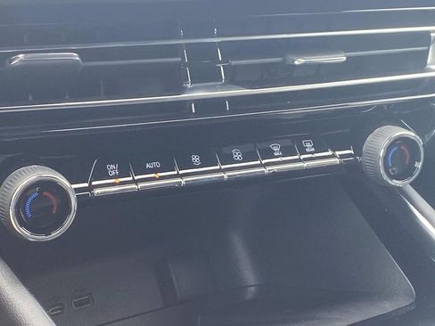 New 2026 Chevrolet Traverse LT w/ Midnight/Sport Edition image 25