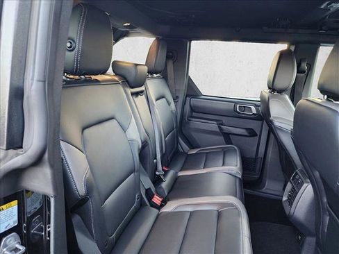 Used 2025 Ford Bronco Outer Banks AWD/4WD image 19