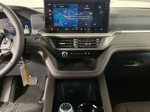 New 2026 Ford Explorer Platinum image 32