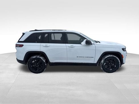 New 2026 Jeep Grand Cherokee Altitude AWD/4WD image 7