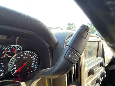 Used 2018 Chevrolet Silverado 1500 LT w/ All Star Edition AWD/4WD image 16