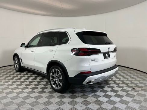 Used 2026 BMW X5 xDrive40i w/ Parking Assistance Package AWD/4WD image 5