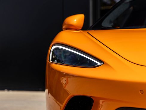 Used 2022 McLaren GT RWD image 20