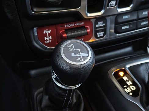 New 2025 Jeep Wrangler Unlimited Rubicon image 14