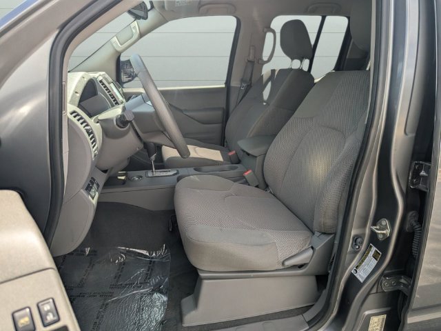 Used 2020 Nissan Frontier SV w/ Midnight Edition Floor Mats RWD image 13