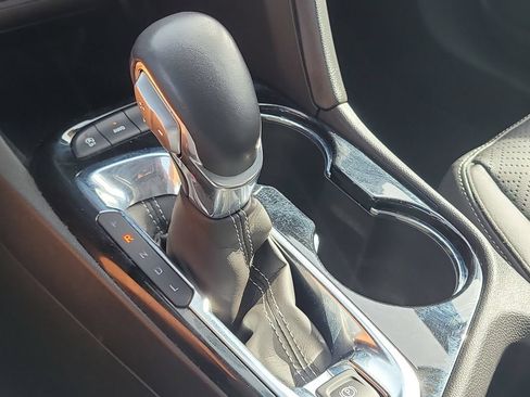 Used 2021 Buick Encore GX Essence w/ Advanced Technology Package AWD/4WD image 25