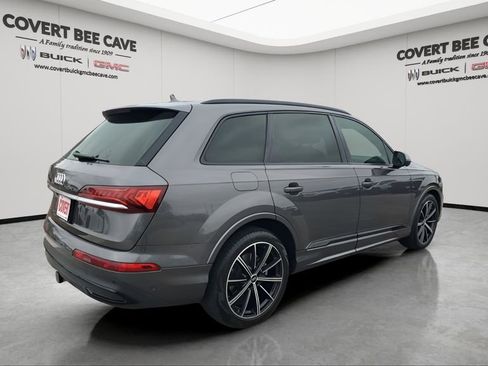 Used 2020 Audi Q7 3.0T Prestige image 9