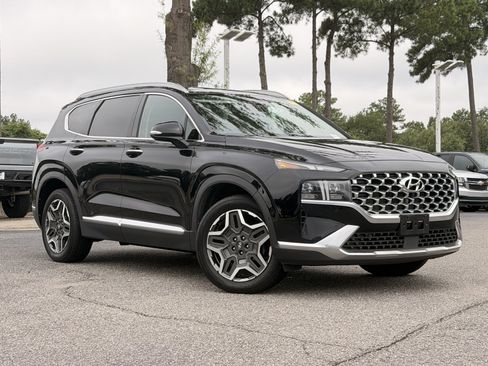 Used 2022 Hyundai Santa Fe Limited w/ Cargo Package FWD image 2