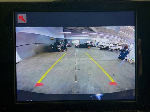 Used 2021 Jeep Grand Cherokee L Limited image 9